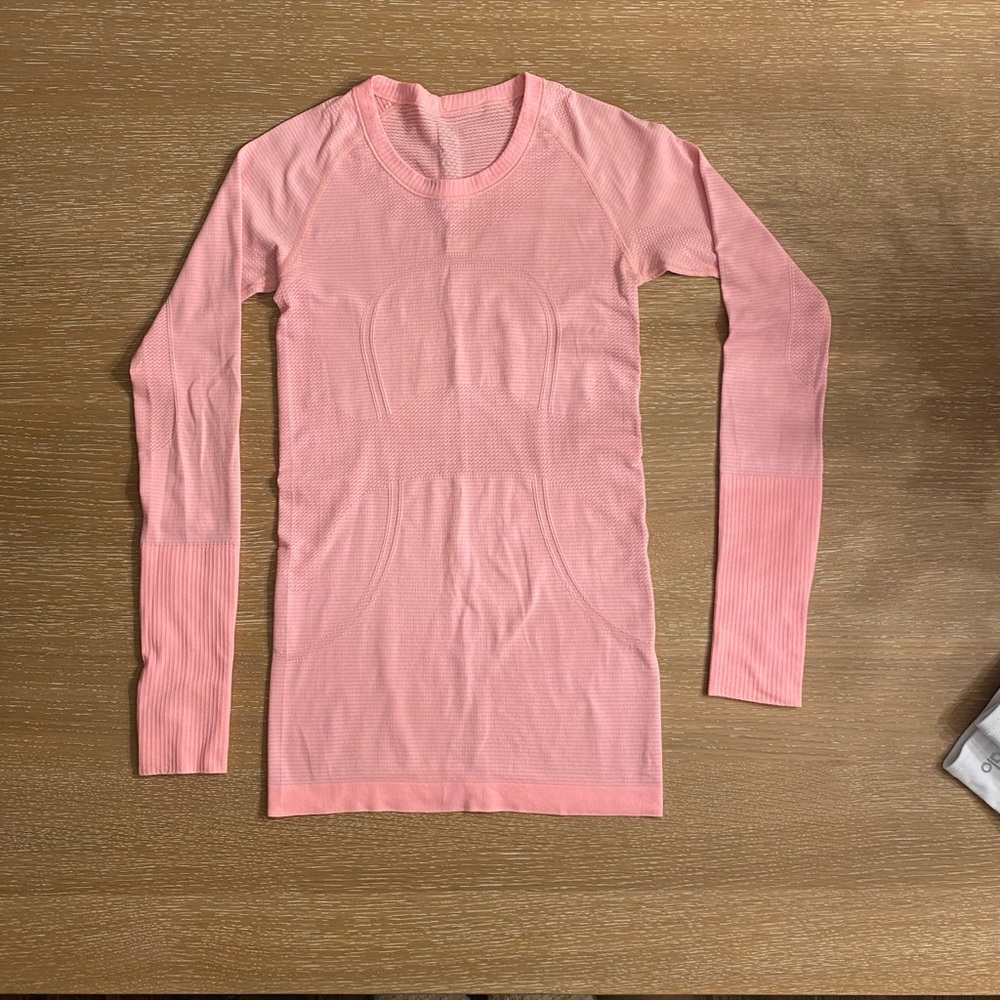 Lululemon Swiftly Tech LS Crew